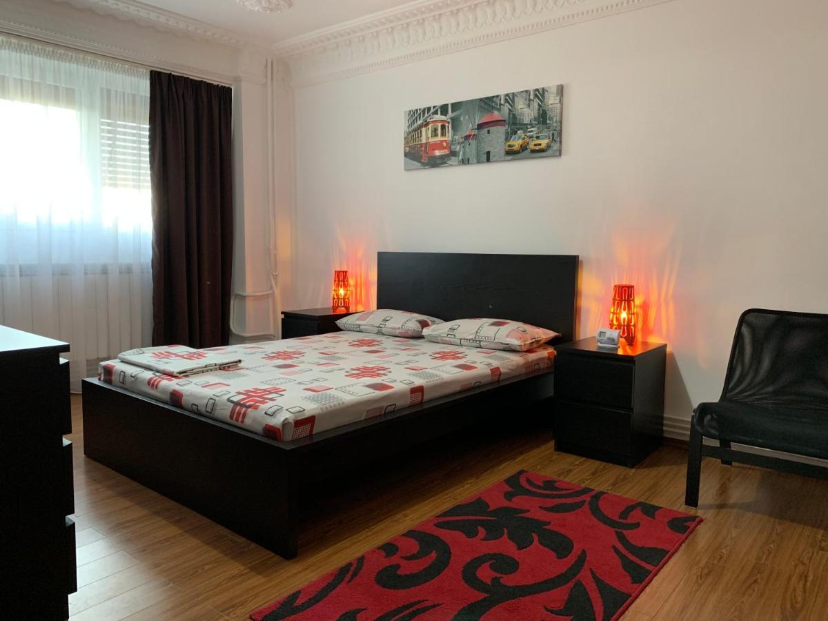 Center Apartment Galati  Exterior photo